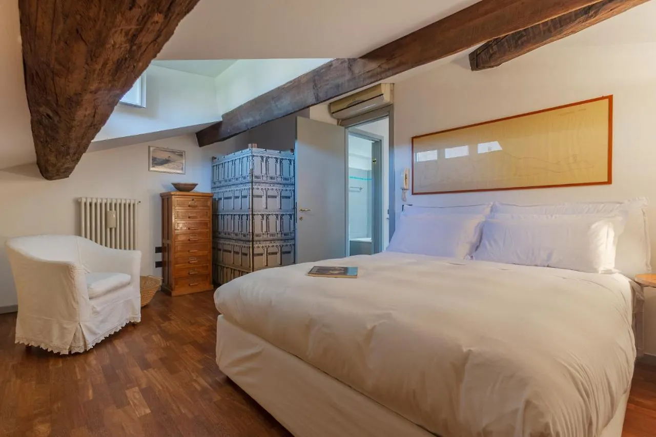 'La Casa Gialla' Central Apartment! Ferrare Appartement